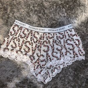 Victoria Secret shorts😻